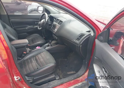 2018 Mitsubishi Outlander Sport 2.4 Se z USA, uszkodzony, nr VIN JA4AP3AW7JZ034271